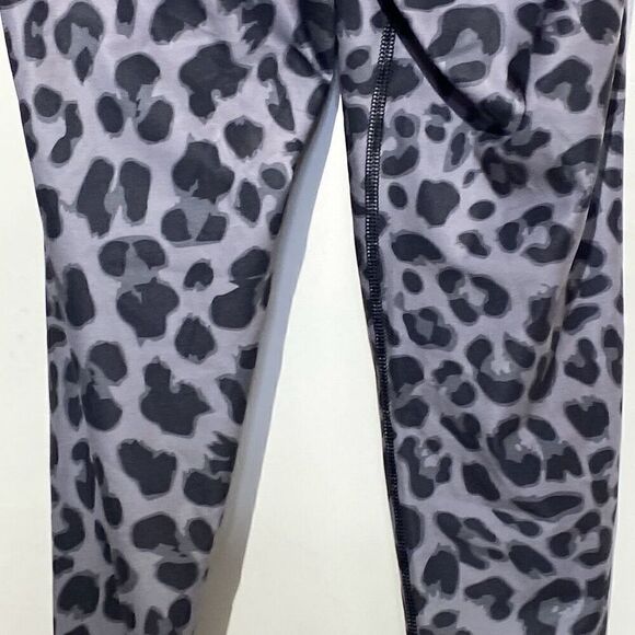 Aloha Fitness Women's Black Gray Leopard Print Pullon Leggings Size Medium - Picture 6 of 8